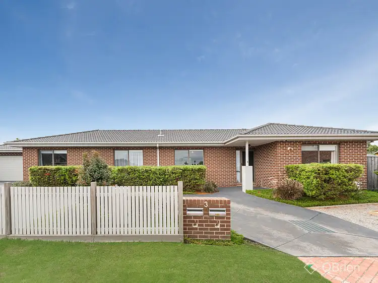 1/3 Garden Grove, Skye VIC 3977