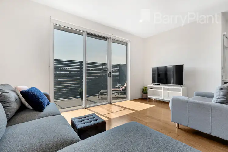 Third view of Homely townhouse listing, 2/17 Park Avenue, Preston VIC 3072