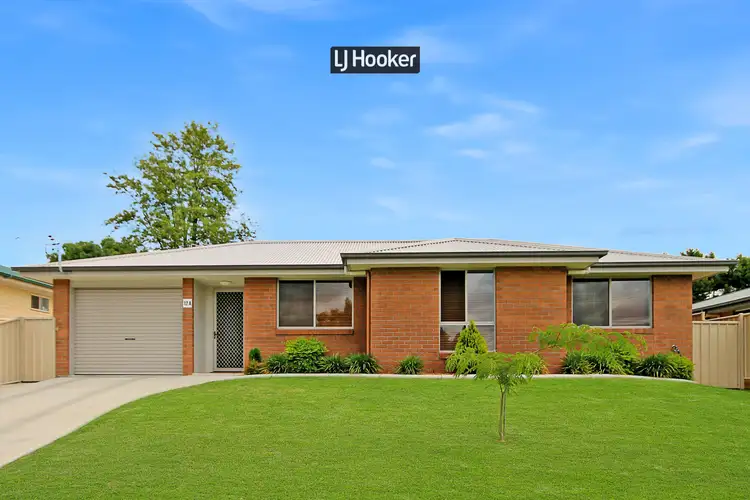 12A Brownleigh Vale Drive, Inverell NSW 2360