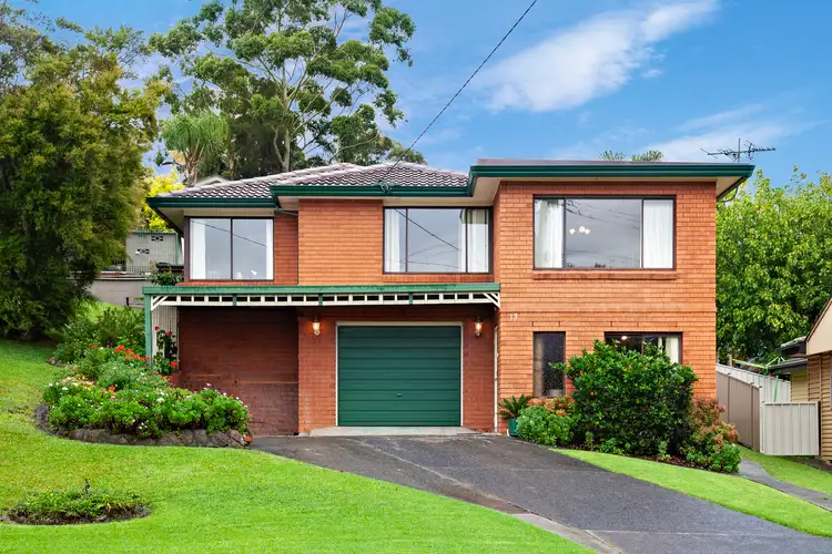 13 Valley Drive, Figtree NSW 2525