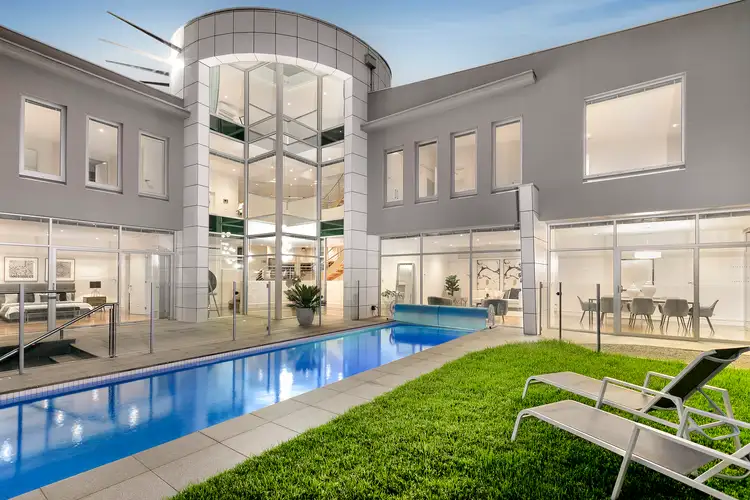 35 Grantchester Road, Wheelers Hill VIC 3150