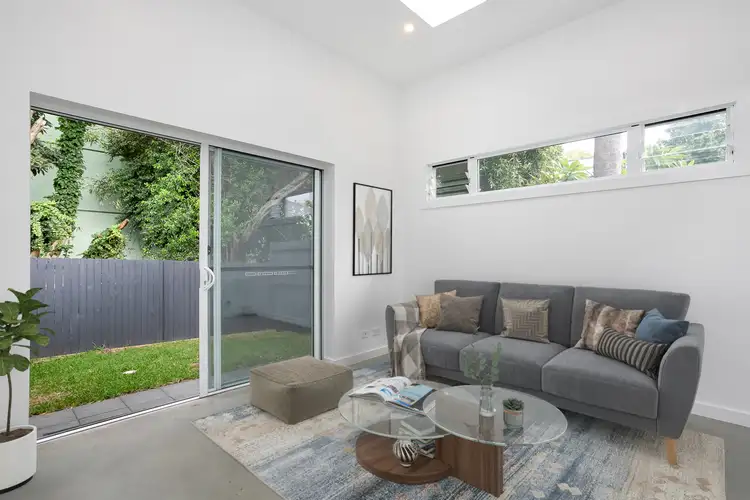 5a Penrith Avenue