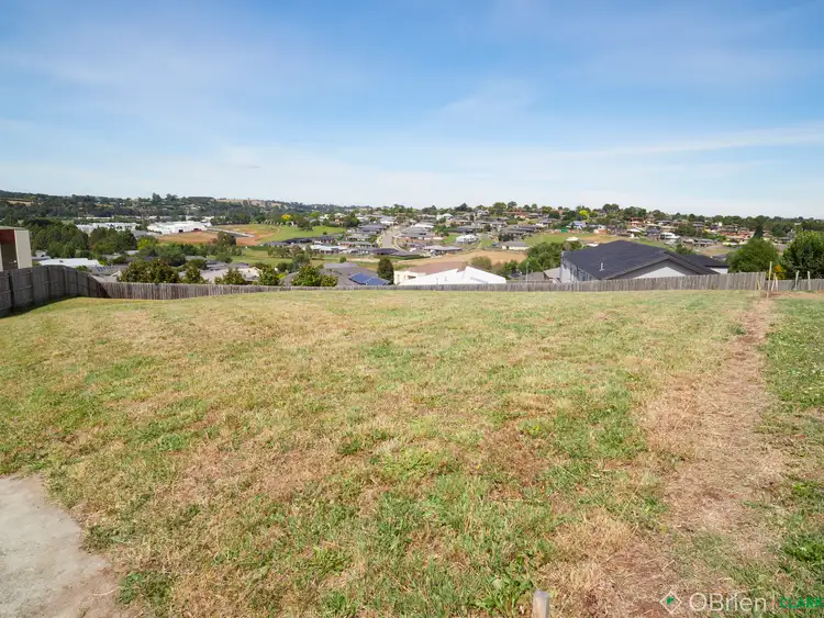 16 Valley Vista Drive, Warragul VIC 3820