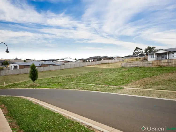 1 Sheoak Street, Warragul VIC 3820