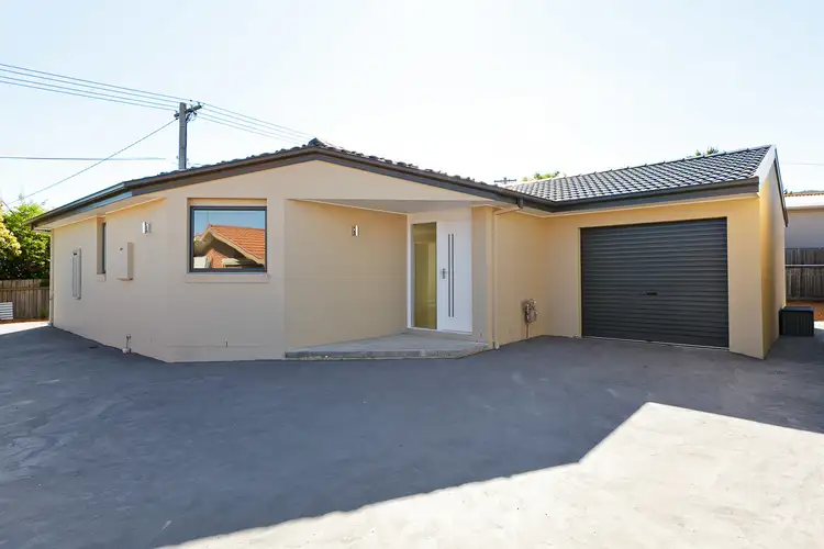 2/13 Rischbeith Crescent