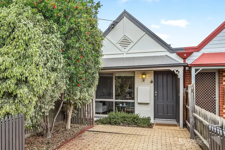 2/43 Cathcart Street, Maidstone VIC 3012