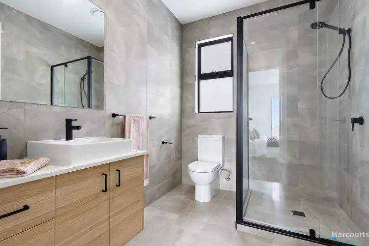 Sixth view of Homely townhouse listing, 1/8 Mount View Road, Thomastown VIC 3074