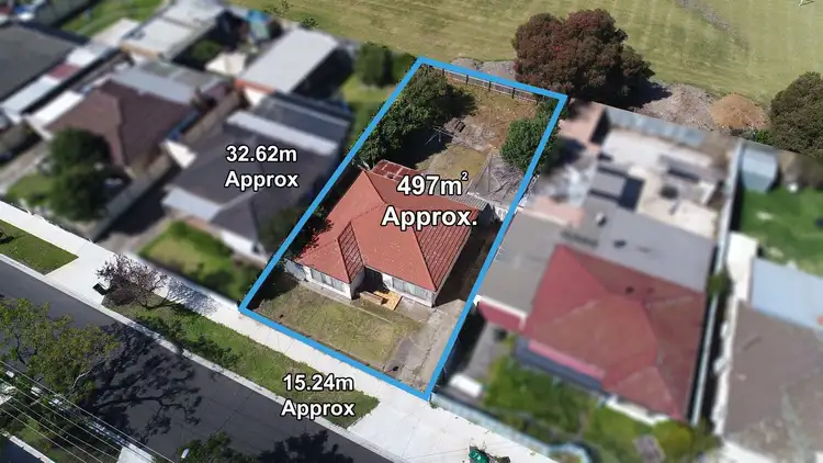 11 Blackmore Street, Sunshine North VIC 3020