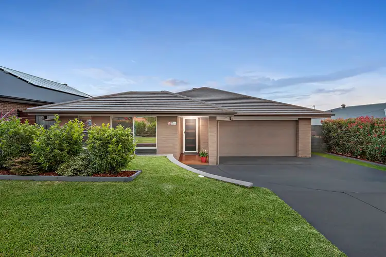 37 Northview Street, Fletcher NSW 2287