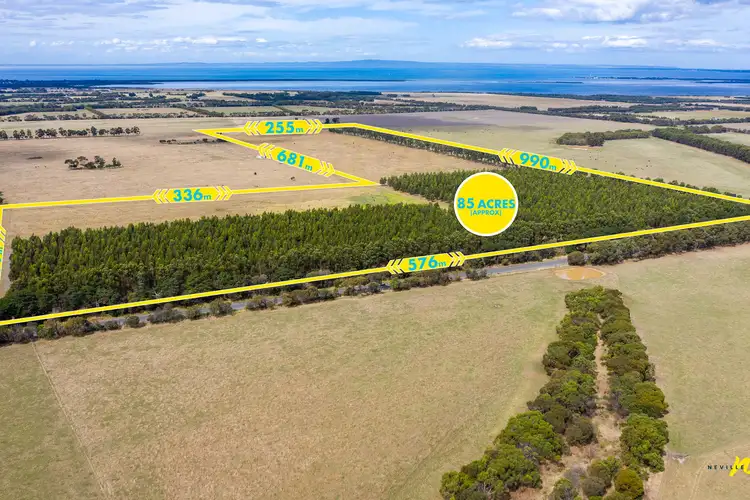 727 Queenscliff Road, St Leonards VIC 3223