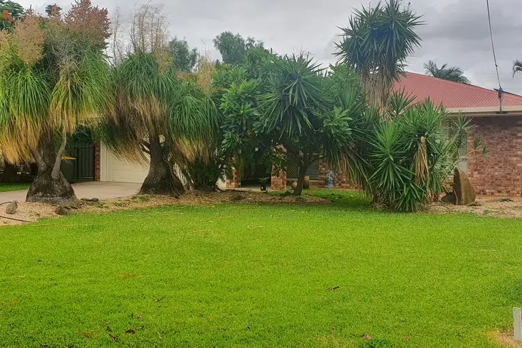 2 Cowan Crescent