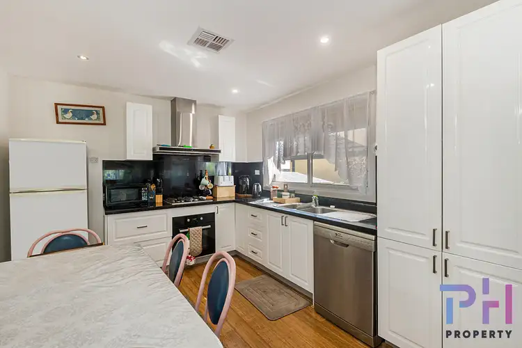Second view of Homely unit listing, 2/5A Violet Street, Eaglehawk VIC 3556