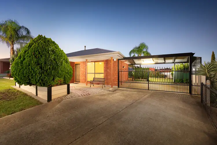 Second view of Homely house listing, 5 Hales Court, Wodonga VIC 3690
