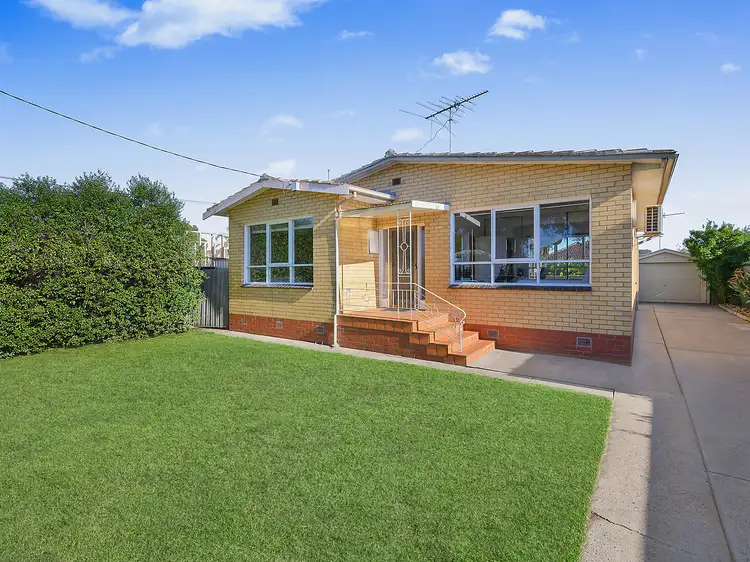 Main view of Homely house listing, 5 Maple Crescent, Bell Park VIC 3215
