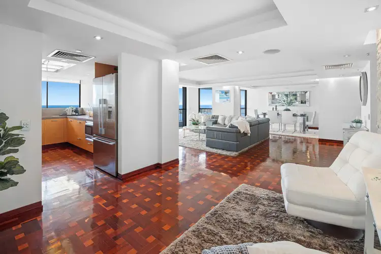 117/17 Bayview Street, Runaway Bay QLD 4216