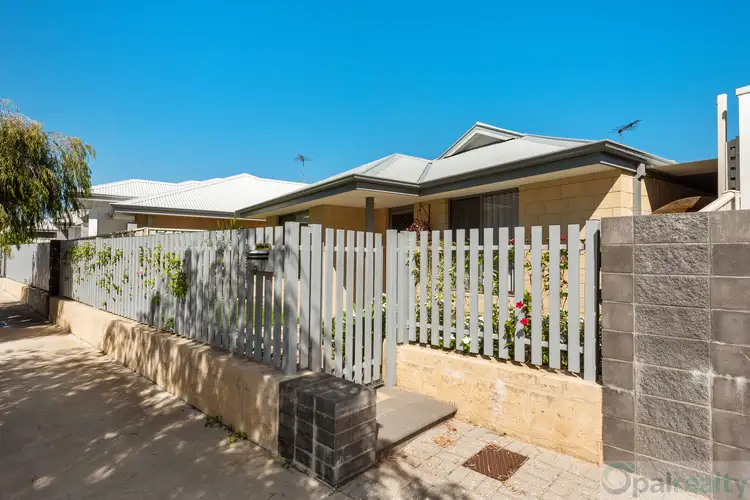 13 Wandina Way, Golden Bay WA 6174