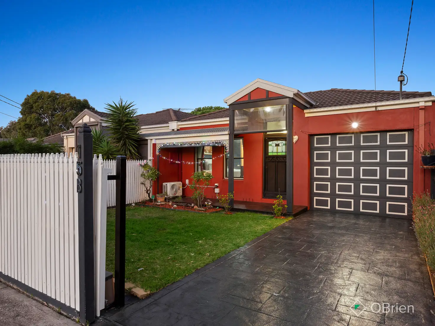 Main view of Homely townhouse listing, 15b Scarlet Street, Mordialloc VIC 3195