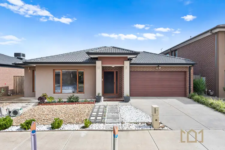 18 Reveille Way, Mickleham VIC 3064