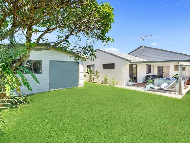 283 Nicklin Way, Warana QLD 4575