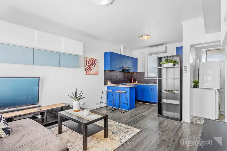 Main view of Homely unit listing, 5/17 Greene Street, South Kingsville VIC 3015