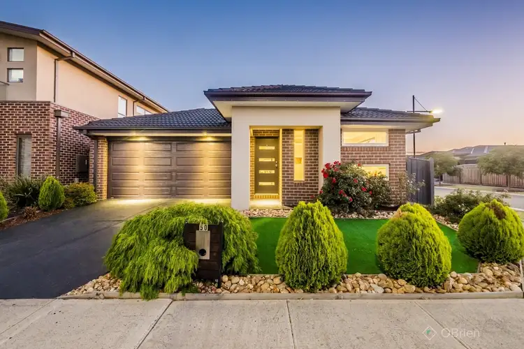 50 Linden Tree Way, Cranbourne North VIC 3977