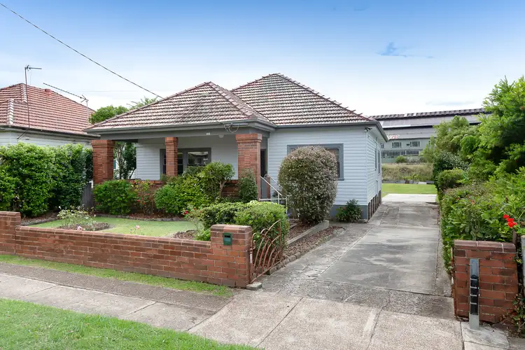 105 Prince Street, Waratah NSW 2298