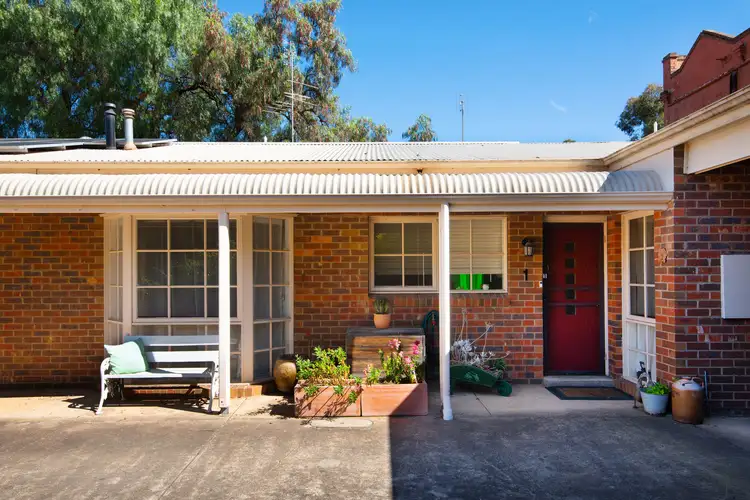 1/104 Mostyn Street, Castlemaine VIC 3450
