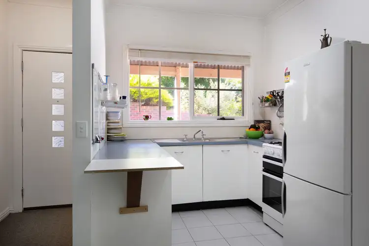 Sixth view of Homely house listing, 1/104 Mostyn Street, Castlemaine VIC 3450