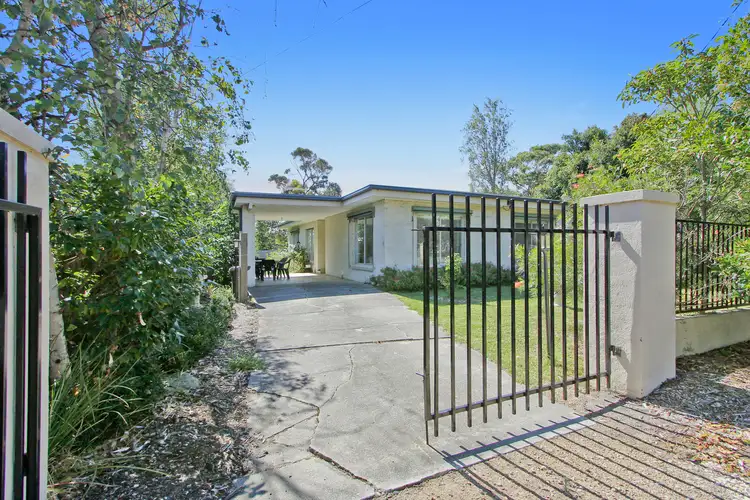 19 Hilary Avenue, Mccrae VIC 3938