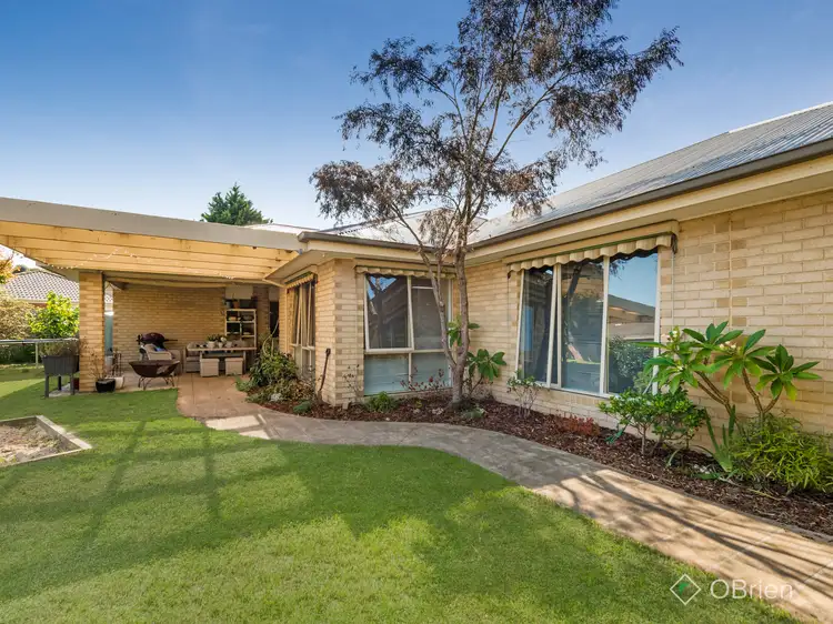 4 Michelle Court, Carrum Downs VIC 3201