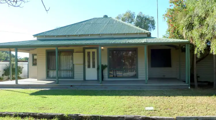 9 Rutherford Street, Charlton VIC 3525