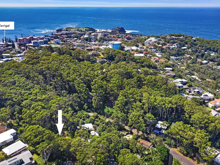 4 Surf Rider Avenue, North Avoca NSW 2260