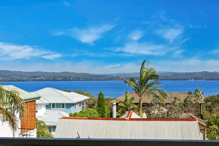 9 Gallipoli Road, Long Jetty NSW 2261