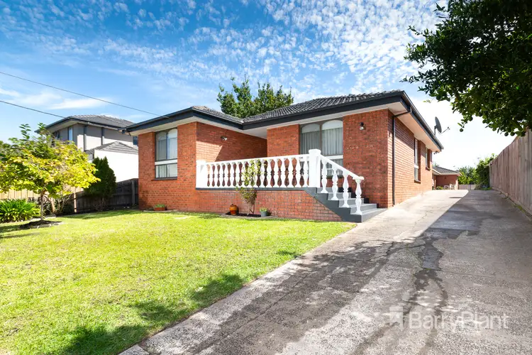 5A Gregory Street, Oak Park VIC 3046