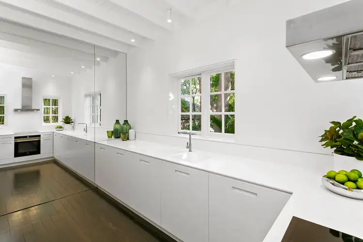 Fourth view of Homely apartment listing, 2/4 Holdsworth Avenue, Elizabeth Bay NSW 2011