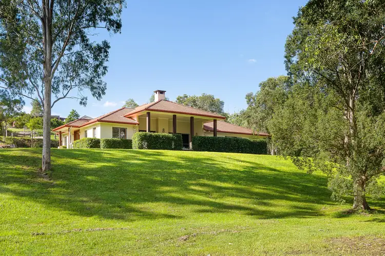 14 Currell Circuit, Samford Valley QLD 4520