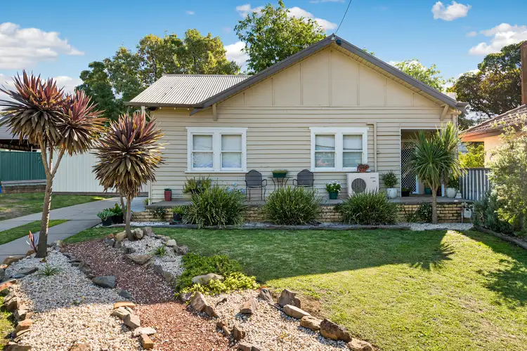 18 Spring Gully Road, Quarry Hill VIC 3550