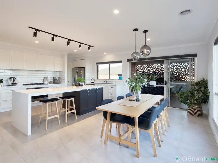Sixth view of Homely house listing, 9 Finch Court, Drouin VIC 3818
