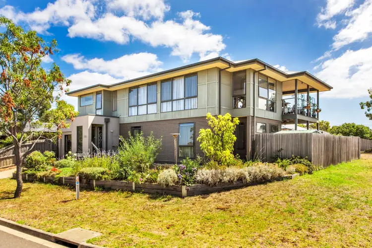 4 Tanker View Rise, St Leonards VIC 3223