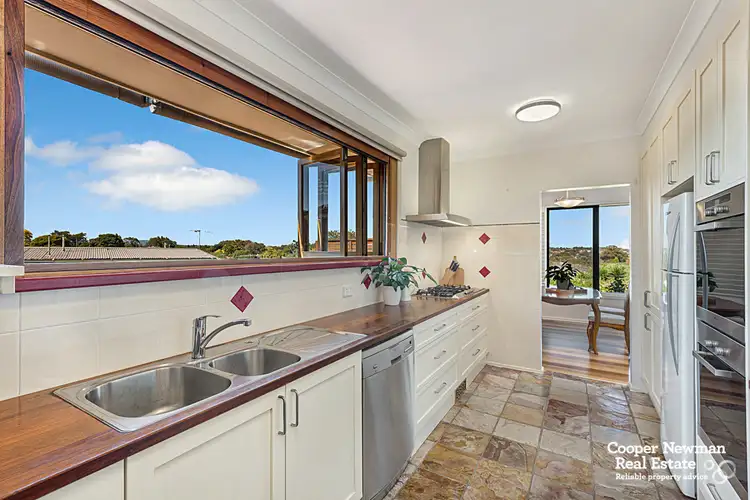 Fifth view of Homely house listing, 7 Mccredden Court, Box Hill South VIC 3128