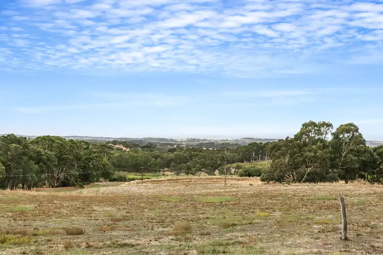 45 Peacock Road, Oakbank SA 5243