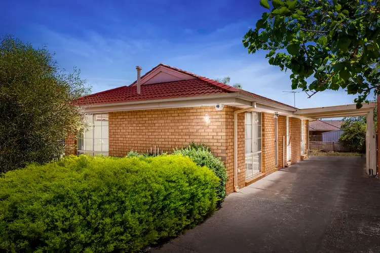 17 Jasmine Court, Meadow Heights VIC 3048