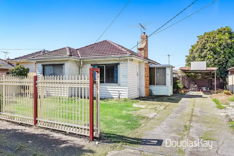 6 Compton Parade, Sunshine North VIC 3020