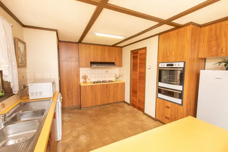 Fifth view of Homely house listing, 6 Johnson Drive, Irymple VIC 3498