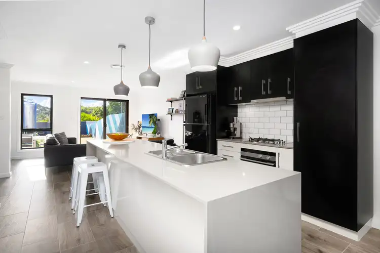 15 Callows Road, Bulli NSW 2516