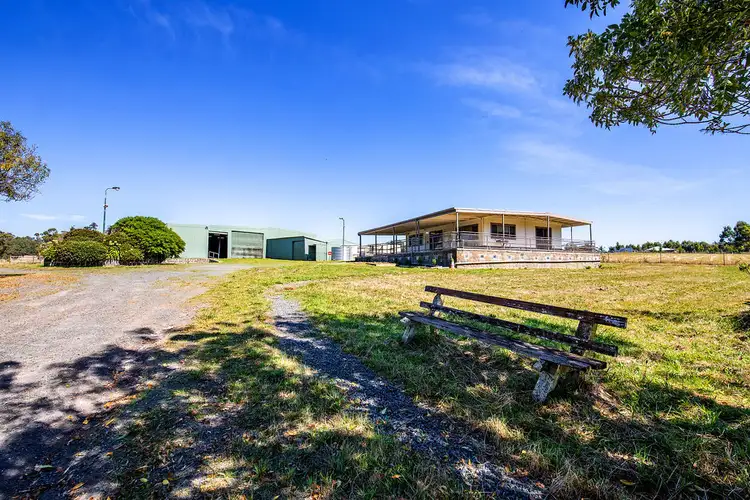 94 Callaghans Lane, Gordon VIC 3345