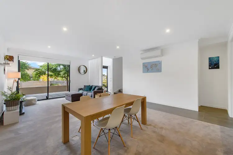 Fifth view of Homely house listing, 10 King Drive, Hillside VIC 3037