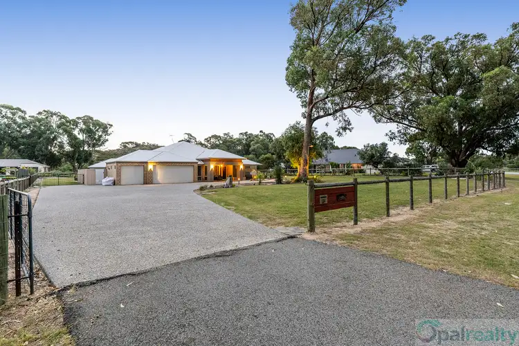 24 Peelfold Glen, Golden Bay WA 6174