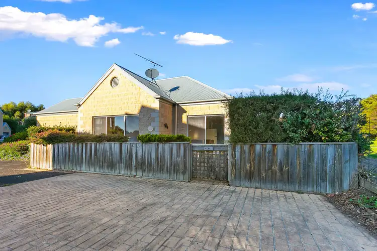 Main view of Homely unit listing, 3/3-4 Nizam Quay, Apollo Bay VIC 3233