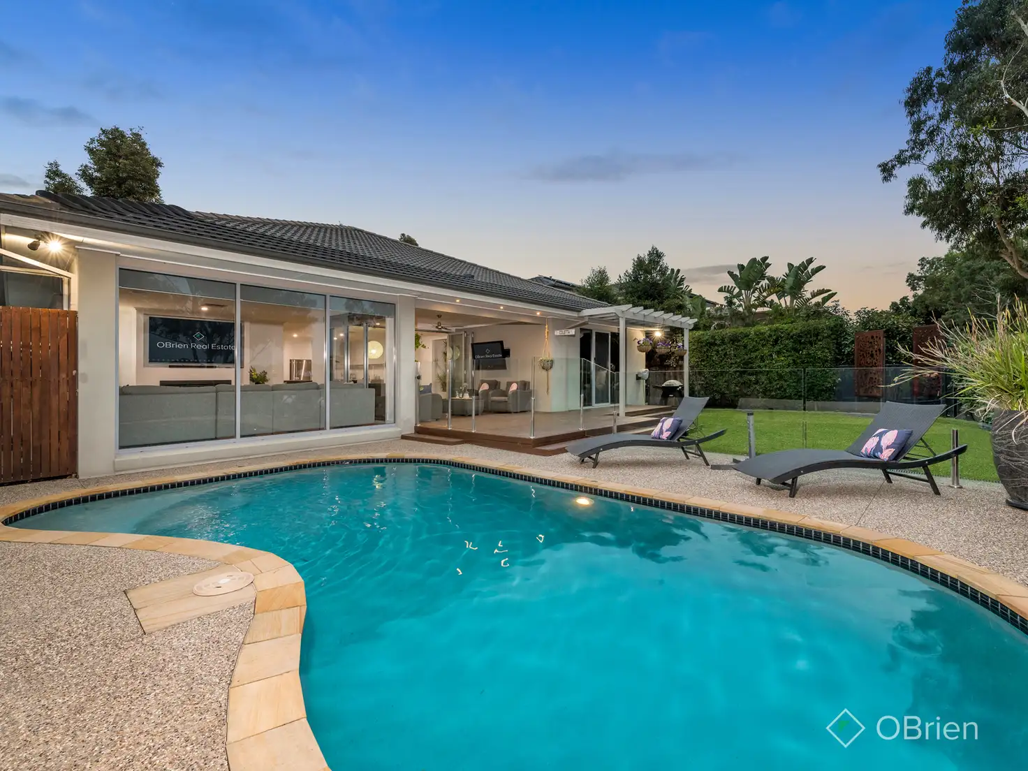 Main view of Homely house listing, 19 Niblick Circuit, Sandhurst VIC 3977